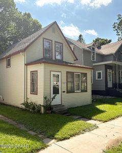Property at 1007 2nd Ave N, Grand Forks, ND