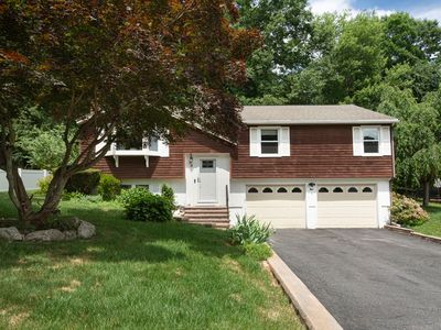 8 Cedar Rd