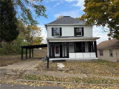 921 Orchard Grove Ave