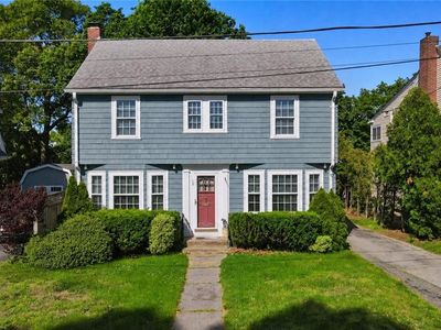 12 Fairview Ave