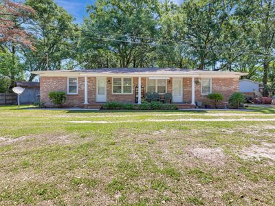 1746 E Avalon Cir