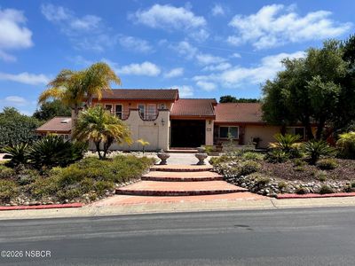 5892 Oakhill Dr
