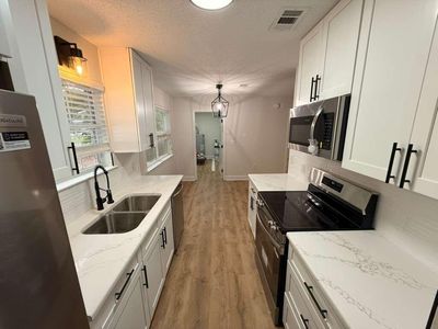 487 Woodlawn Rd