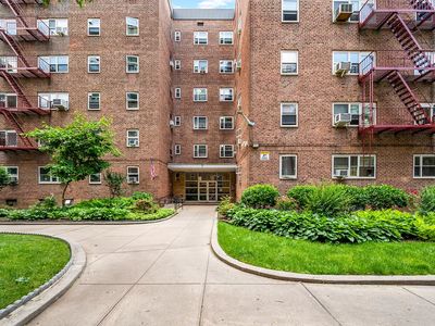 44-69 Kissena Blvd APT 1L