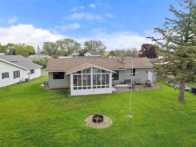 2613 Wolfs Point Dr
