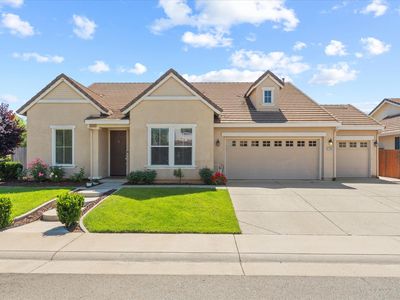 1053 Hillsdale Ln