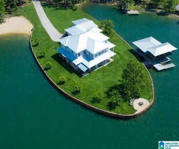 130 Willow Ln