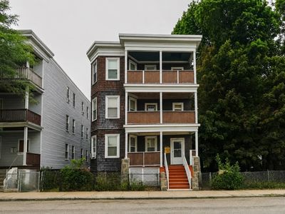 29 Wildwood St