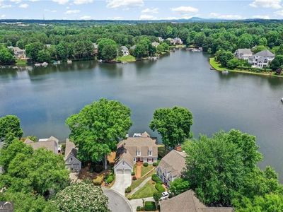 6425 Spinnaker Ln
