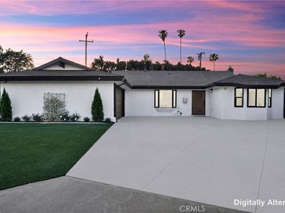 737 Paseo Pl