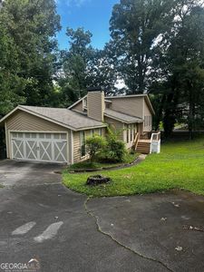 6702 Knollwood Cir