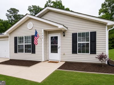 Property at 109 Ashley Oaks Dr, Barnesville, GA