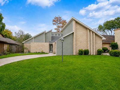 4723 Hickory Downs Dr