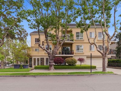 107 El Camino Real APT 302