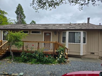 3850 Dry Lake Ln