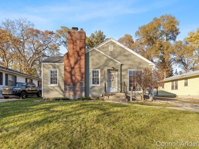 1137 Edna St SE