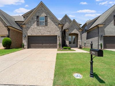 873 Winter Leaf Dr