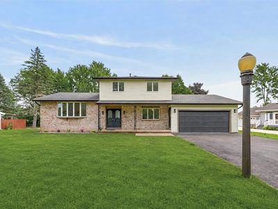 672 Gillett Rd