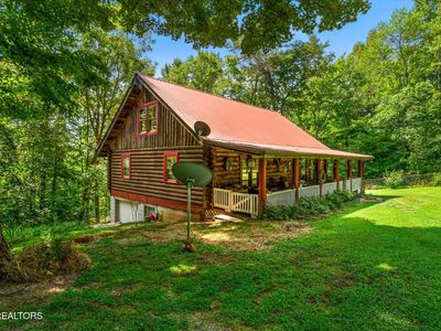 716 Pine Hollow Rd