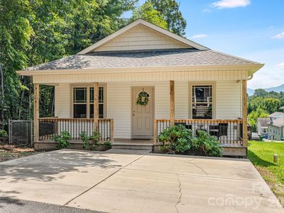 Property at 9 Coralberry Dr, Candler, NC