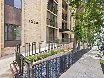 1333 8th Ave Unit 905