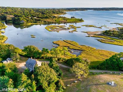 34 Edys Island Way