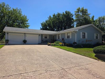 305 S 12th St