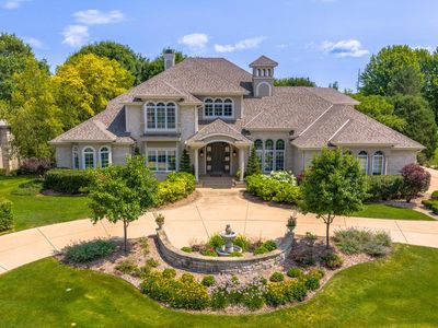 800 N Ponderosa DRIVE