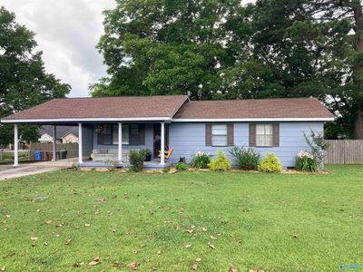 1311 Elizabeth Dr SW