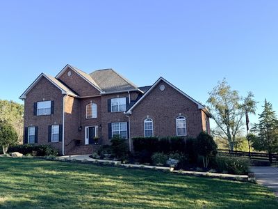 1031 Ridglea Dr