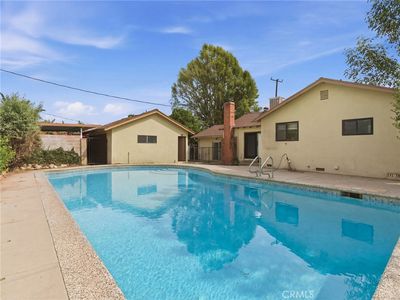 10127 Foothill Blvd