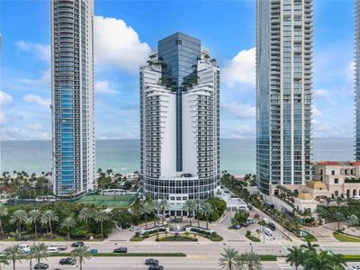 18001 Collins Ave #2806