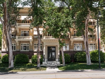 839 E South Temple APT 101