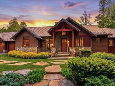 137 Burningbush Trail