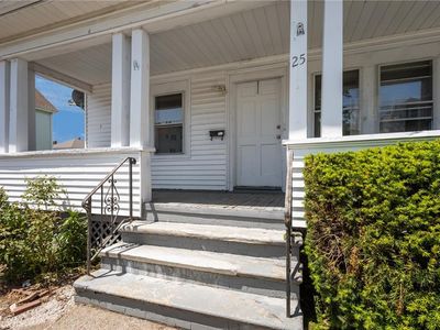 25 Fairfield Ave