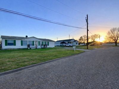 Property at 1002 Willow St, Groesbeck, TX