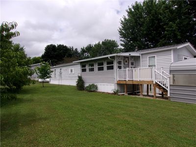 94 Lakeview Dr