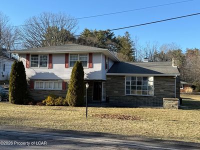 28 E Center St