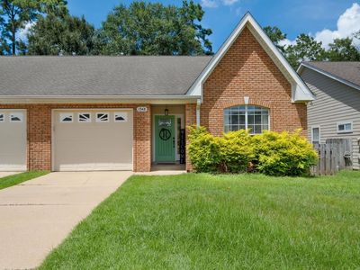 1348 Mosswood Chase