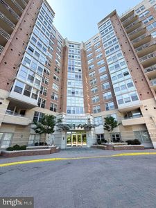11800 Sunset Hills Rd Unit 422