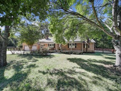 2412 Nancy Ln