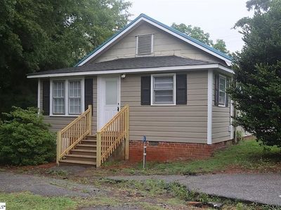 190 S Cash Ave