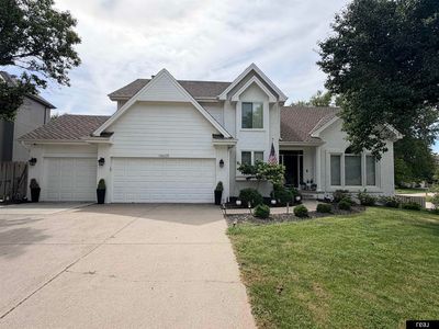 16625 Elm St