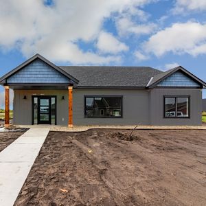 1916 Sandstone Loop S