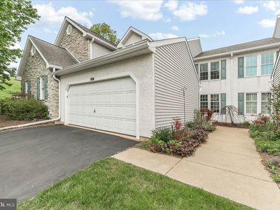 402 Sumner Way