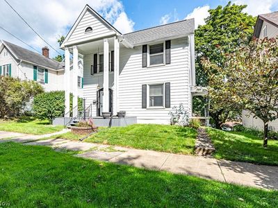 452 E Main St