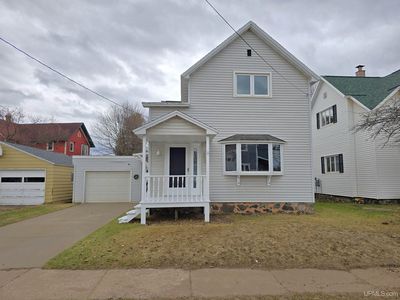 618 Maurice St