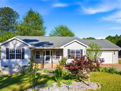 104 Indian Trail Rd