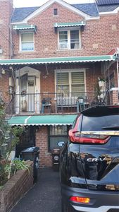 4425 Richardson Avenue