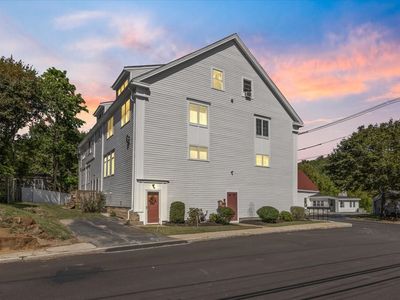 4 Mechanic St APT 1